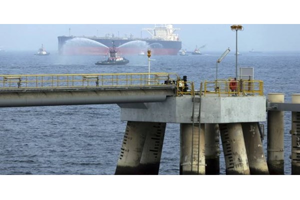 گزارش فایننشال‌تایمز از خرابکاری علیه کشتی‌های اماراتی در نزدیکی تنگه هرمز