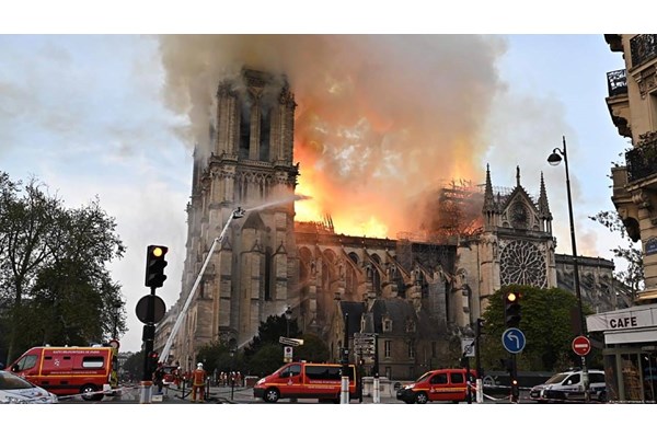 آتش زدن کلیسای نوتردام و پروژه مسیح دروغین!