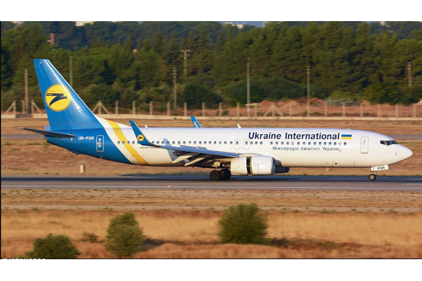  سقوط بوئینگ 737 مسافری اوکراینی بین پرند و شهریار + عکس
