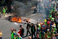  عکس/ ناآرامی و درگیری‌ در پاریس