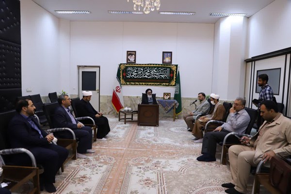 شهردار و اعضای شورای شهر شیراز با آیت‌الله سعیدی دیدار کردند
