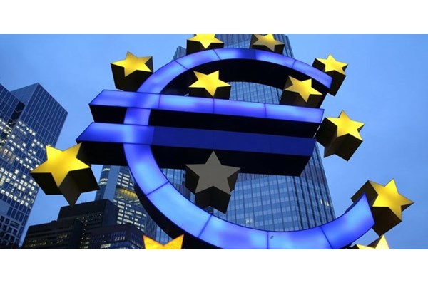 رئیس بانک مرکزی اروپا: نرخ تورم در منطقه یورو بیش از انتظار بالا می رود 