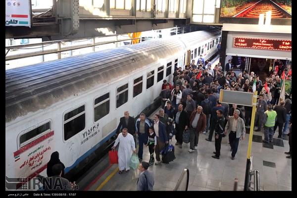 توافق با عراق برای اعزام هفتگی زائران با قطار ترکیبی تهران- کربلا