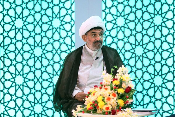  اجرای 120 ویژه برنامه روزانه ضیافت الهی در بقاع مبترکه قم/ فعالیت 88 مبلغ روحانی در ماه رمضان