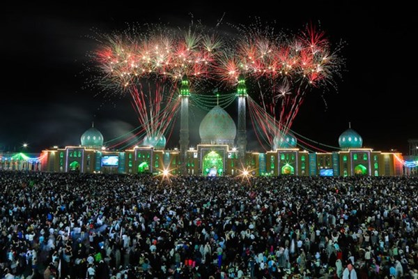  ۱۰۰ عکاس جشن‌های نیمه شعبان جمکران را پوشش دادند
