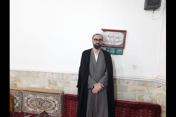 مسجد تراز مسجدی است که در آن همیشه به روی مردم باز باشد