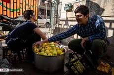 تهیه بسته غذایی برای بیمارستان مسیح دانشوری