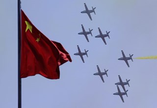 بلومبرگ: حملات ویرانگر چین قادر است ۹۰۰ هواپیمای جنگی آمریکا را نابود کند 