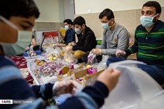تهیه بسته غذایی برای بیمارستان مسیح دانشوری